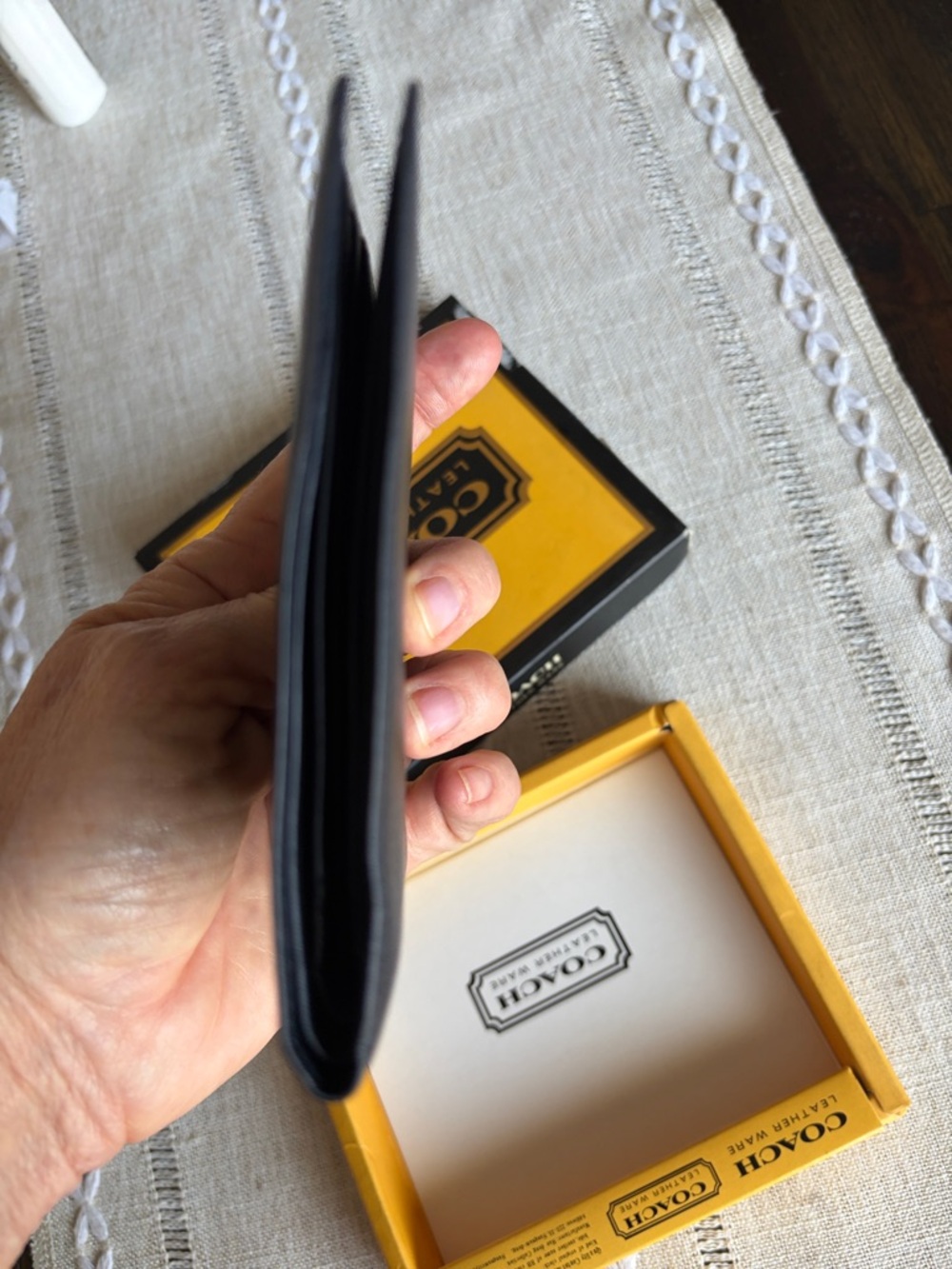 Vintage Coach Leather Ware Men's Bifold Card Holder Wallet late 80s early 90’s - Picture 7 of 12
